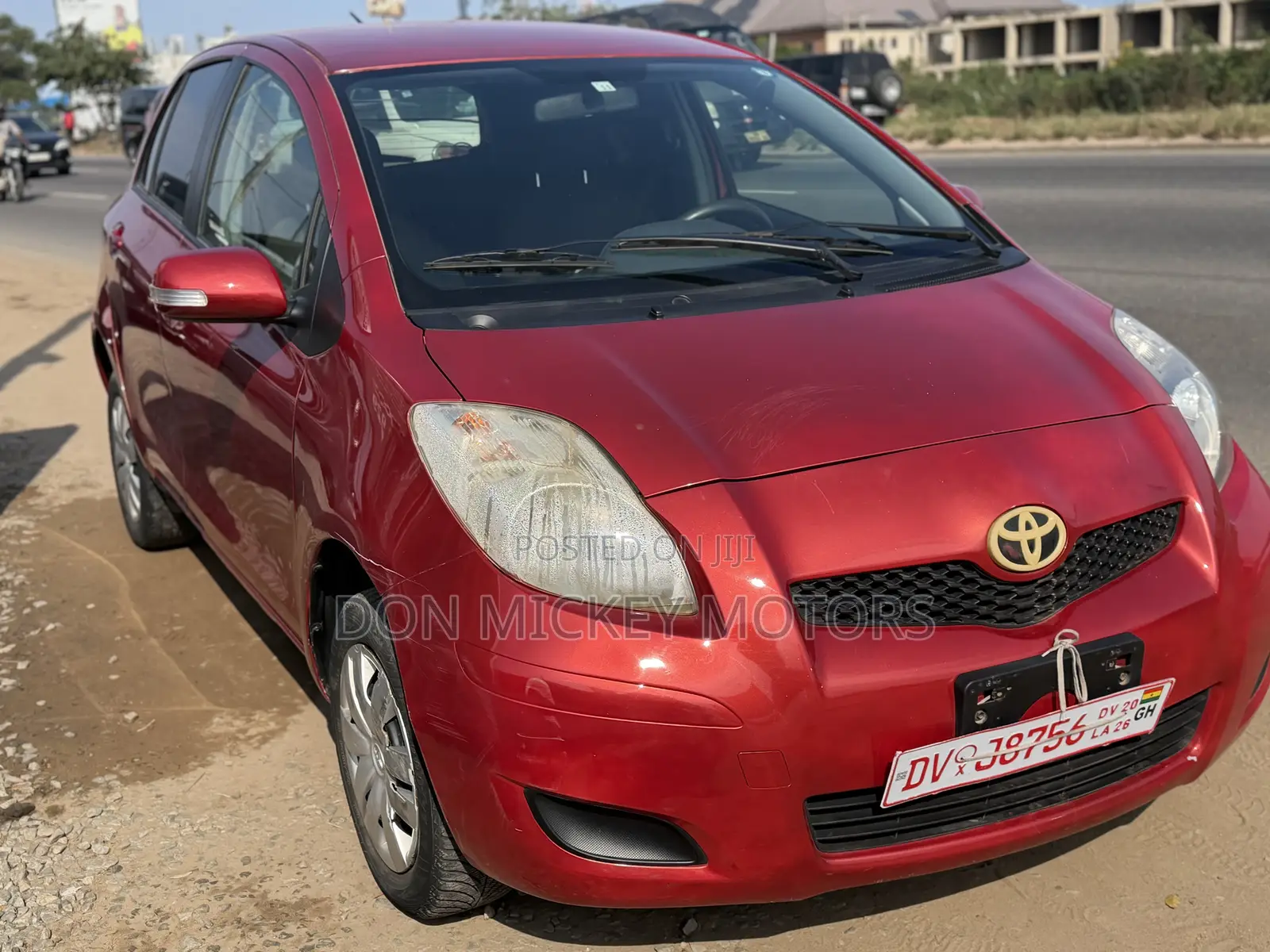 Toyota Vitz 1.5 FWD 5dr 2010 Red