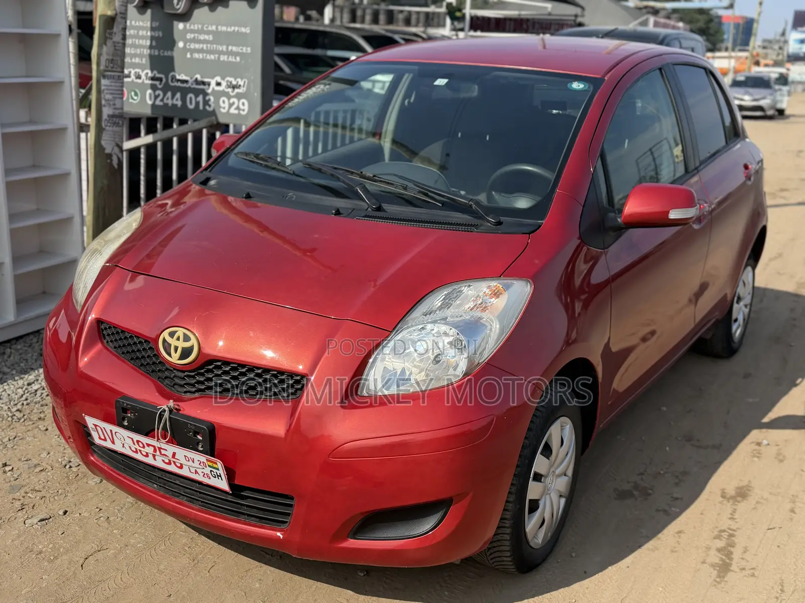 Toyota Vitz 1.5 FWD 5dr 2010 Red