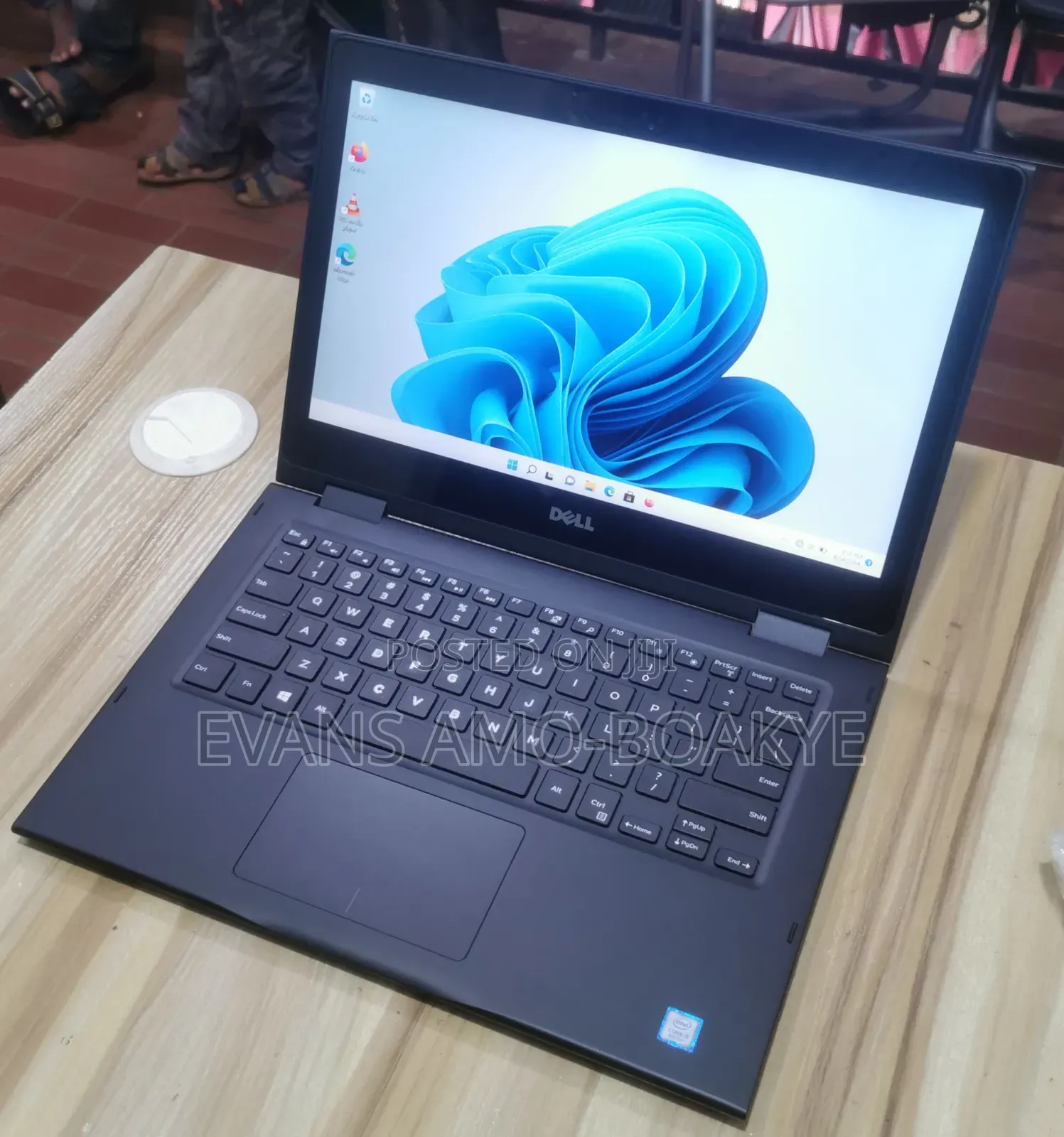 Laptop Dell Latitude 3390 2-in-1 8GB Intel Core i5 HDD 500GB