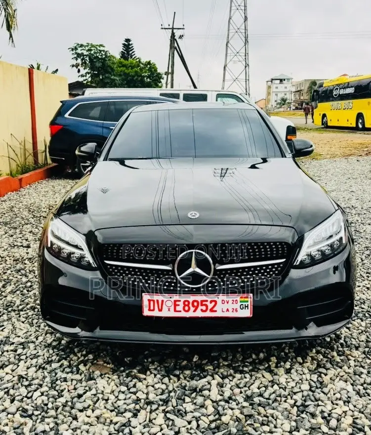 Mercedes-Benz C300 2020 Black