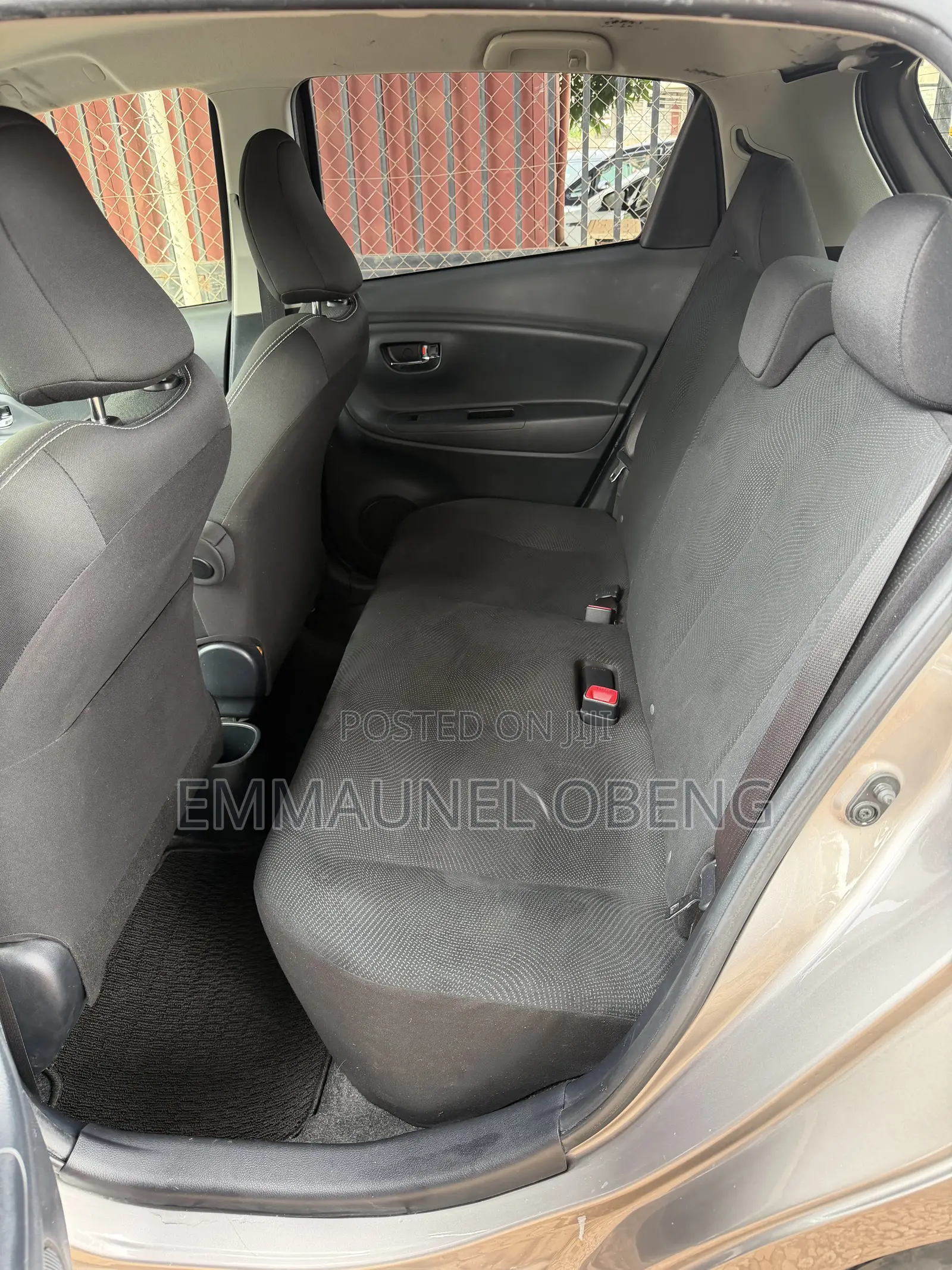Toyota Vitz 2018 Gray