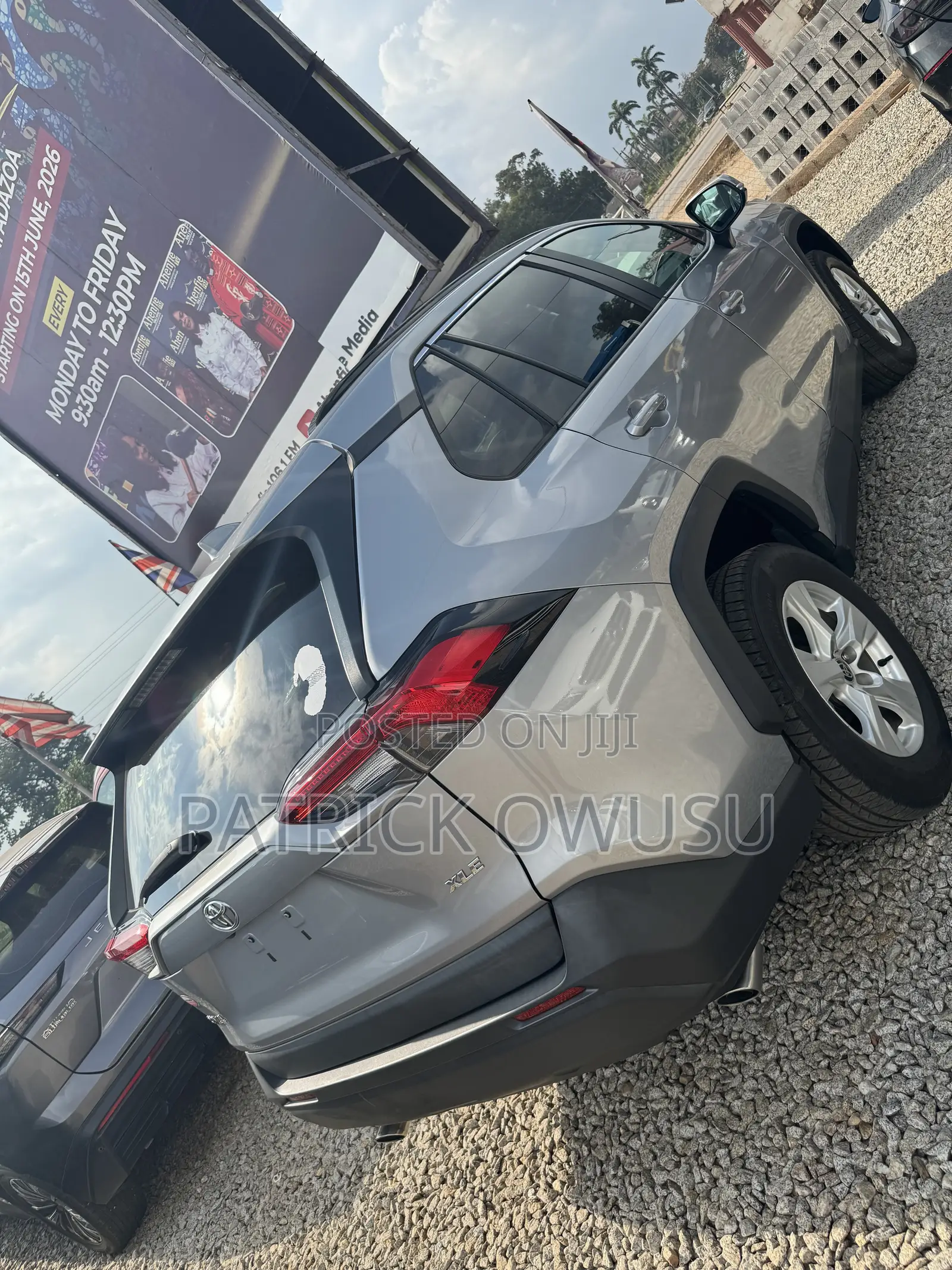 Toyota RAV4 2021 Silver