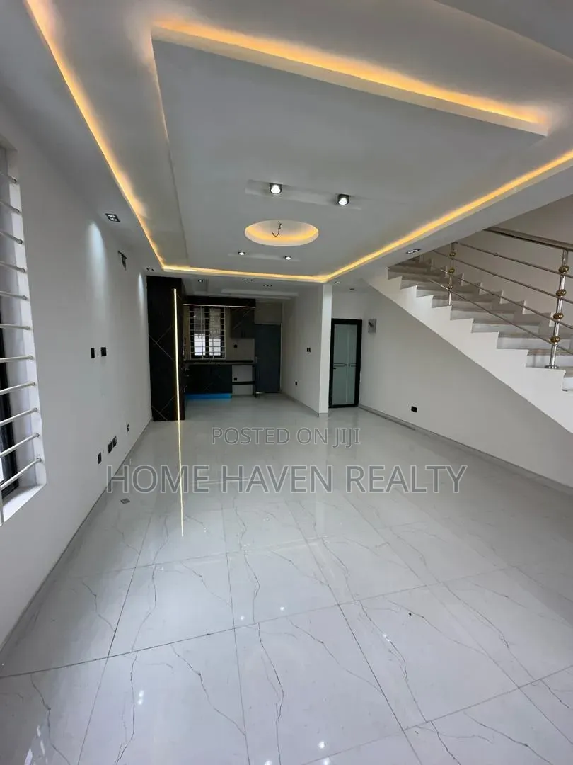 2bdrm House in Oyarifa for sale