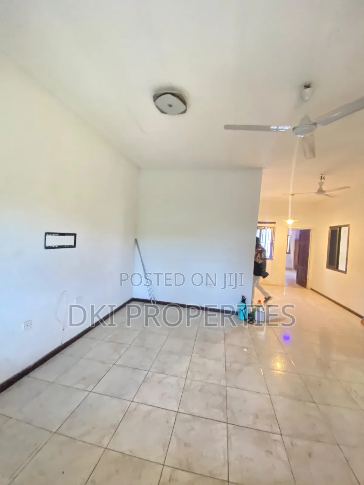3bdrm House in Dki Properties, Ghana Link Area for rent