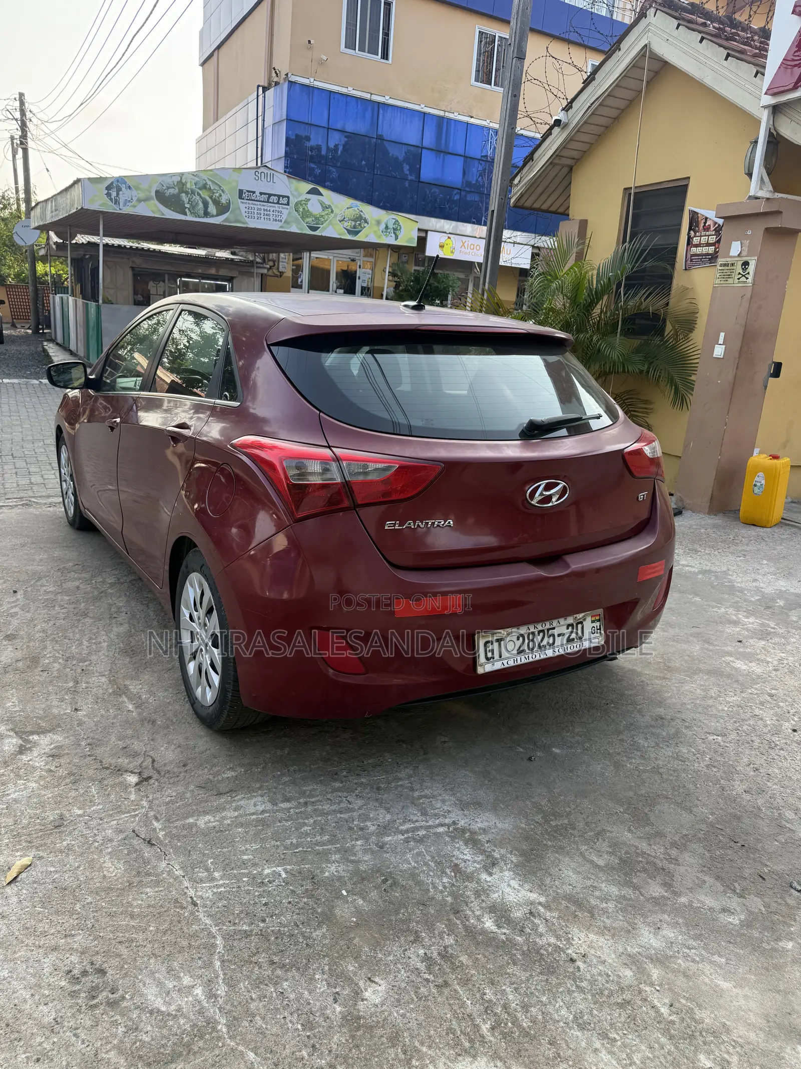 Hyundai Elantra 2016 Red