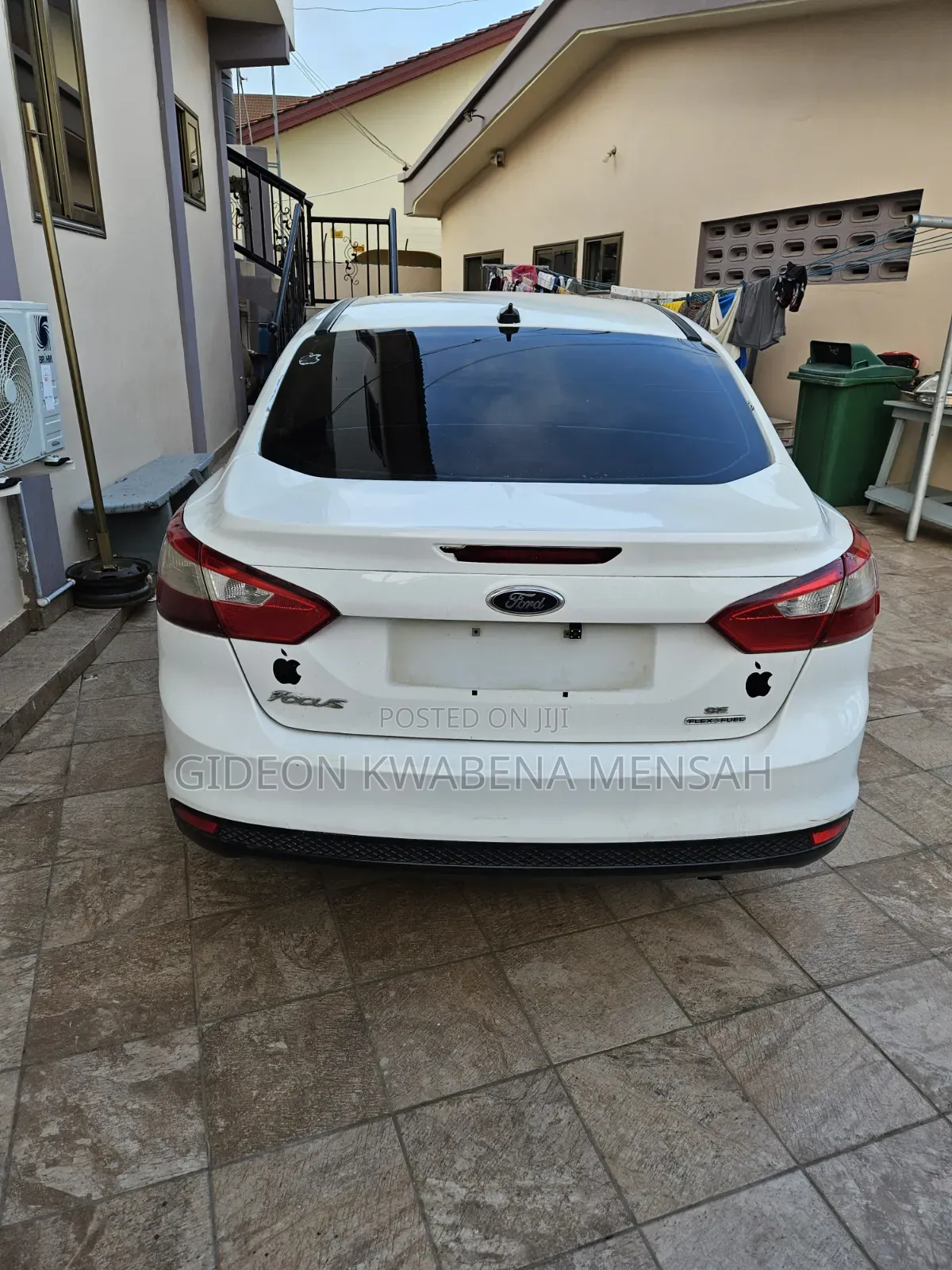 Ford Focus SE 5-Door 2013 White