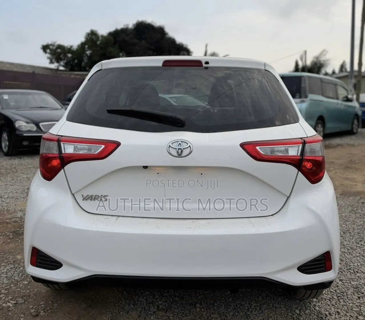 Toyota Yaris 2019 White