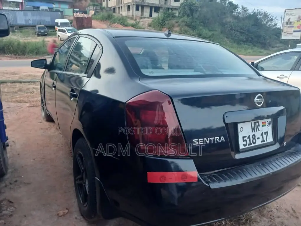 Nissan Sentra 2.0 2010 Black