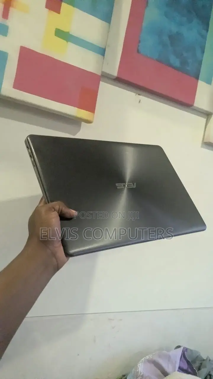 Laptop Asus VivoBook 15 X510UQ 8GB Intel Core i7 SSD 256GB