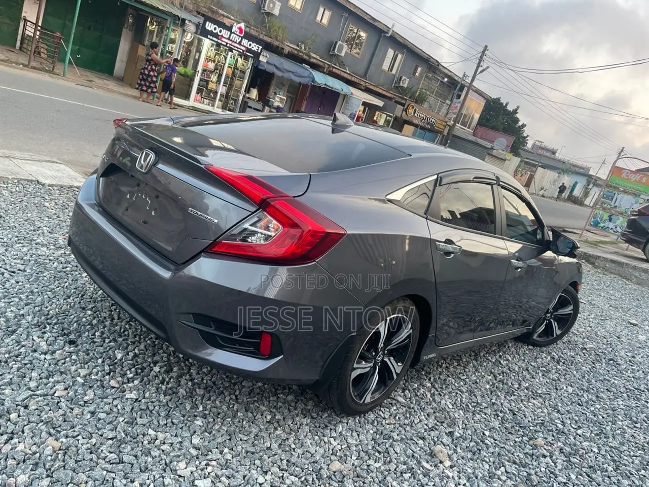 Honda Civic Touring 4dr Sedan (1.5L 4cyl) 2017 Gray