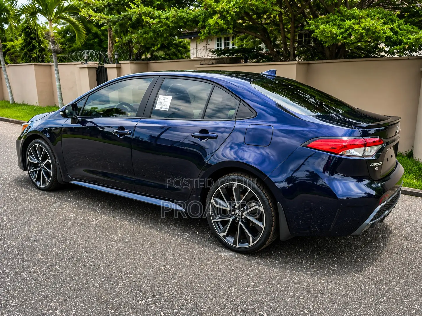 Toyota Corolla SE 2020 Blue