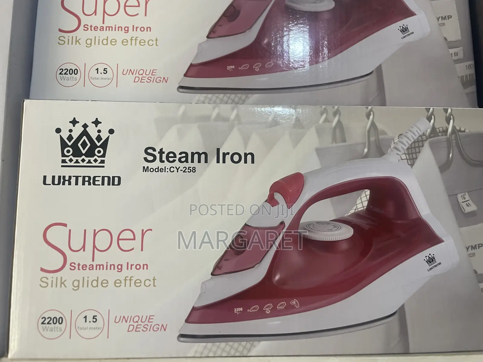 Luxtrend Steam Iron