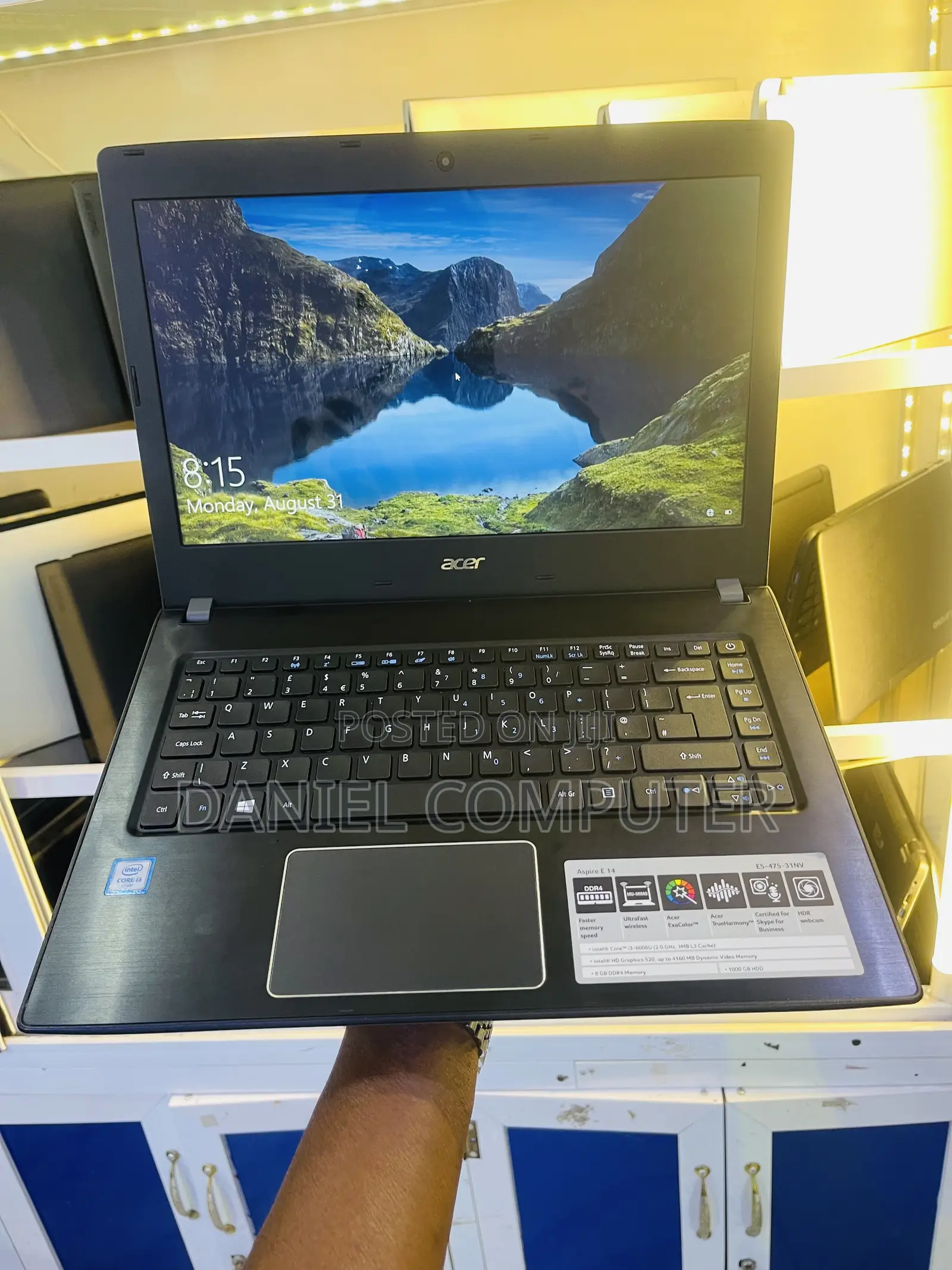 Laptop Acer Aspire E5-475 8GB Intel Core i3 HDD 1T