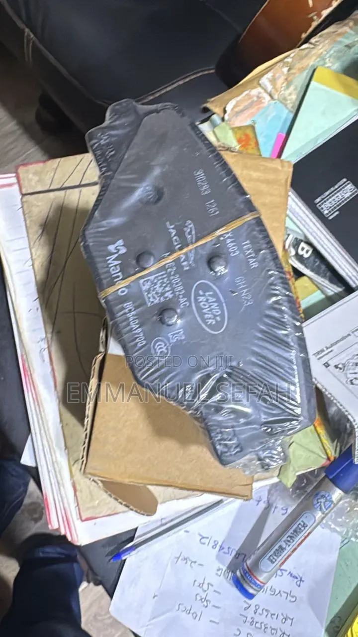 Range Rover Vogue, Sport 2022 to 2025 Back Brake Pads Available