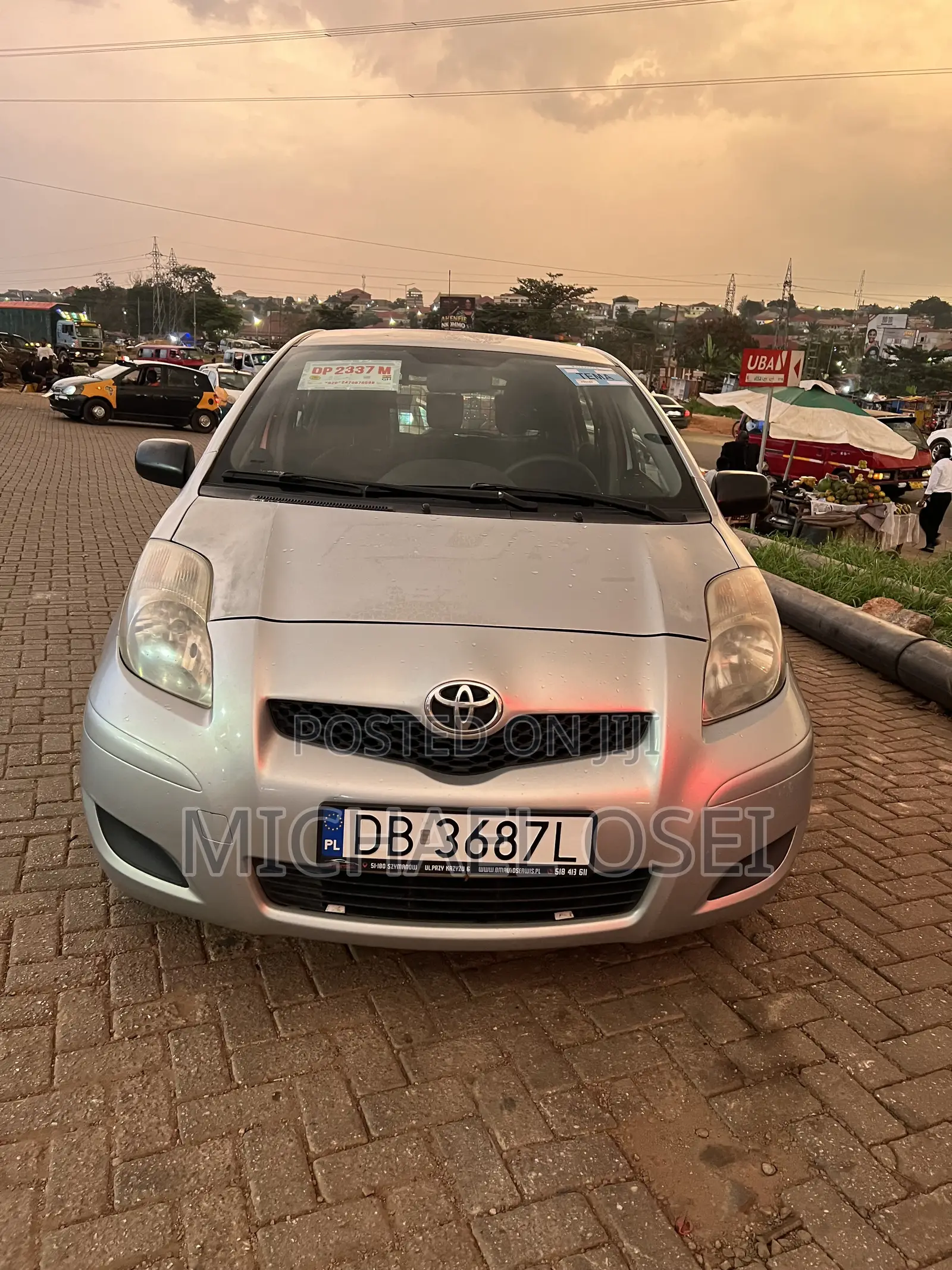 Toyota Yaris 2010 Silver