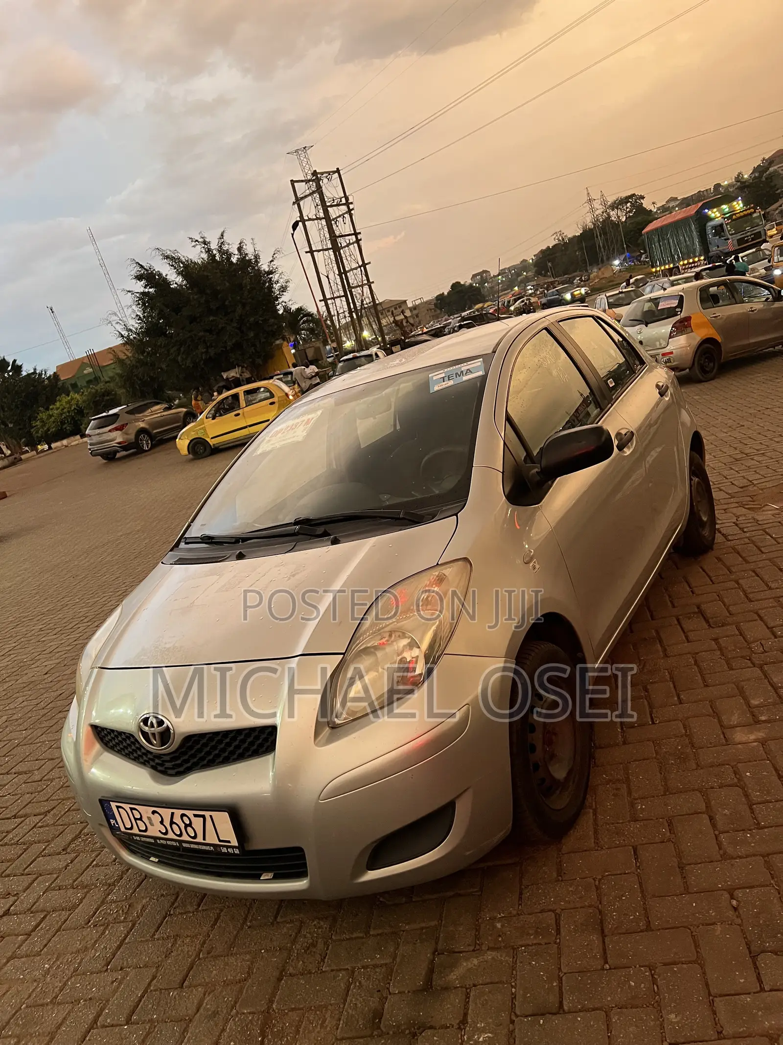 Toyota Yaris 2010 Silver