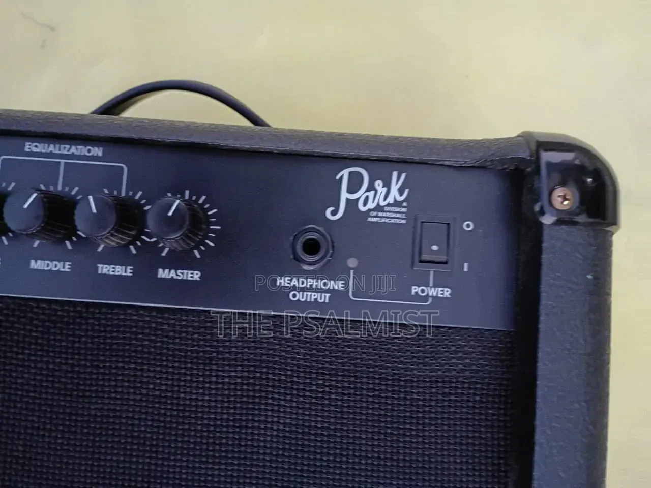 Park GB 15-10 a Division Marshall Amplification Bass Guitar Combo