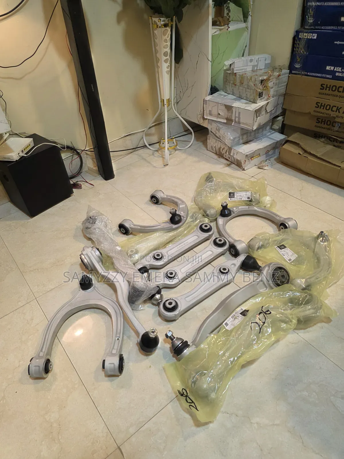 Front Upper Control Arm (Wishbone Style) Fit Brabus G-Class