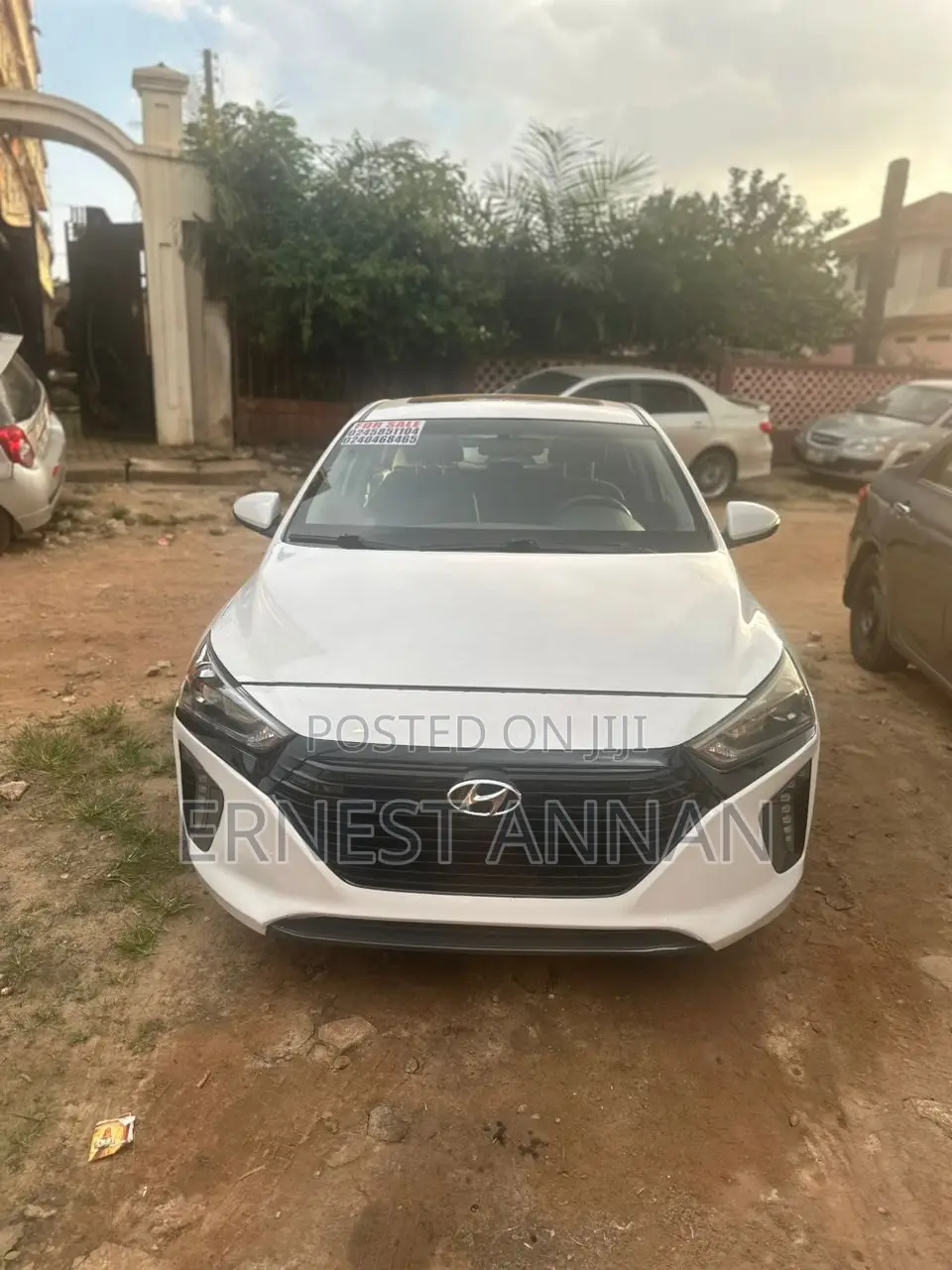 Hyundai Ioniq Limited Hybrid 2017 White