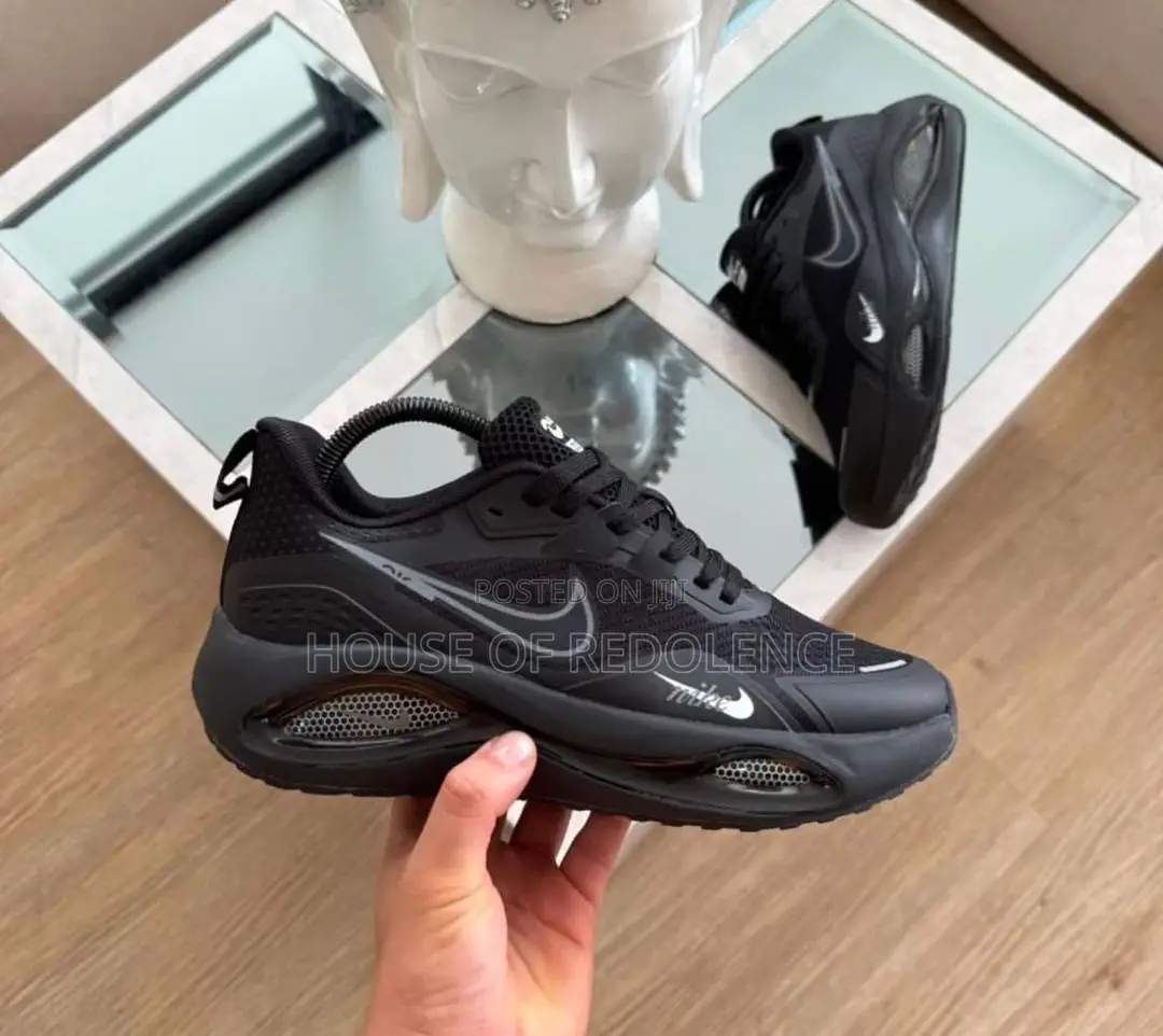 Nike Air Max Zoom Winflow V2 Sneakers