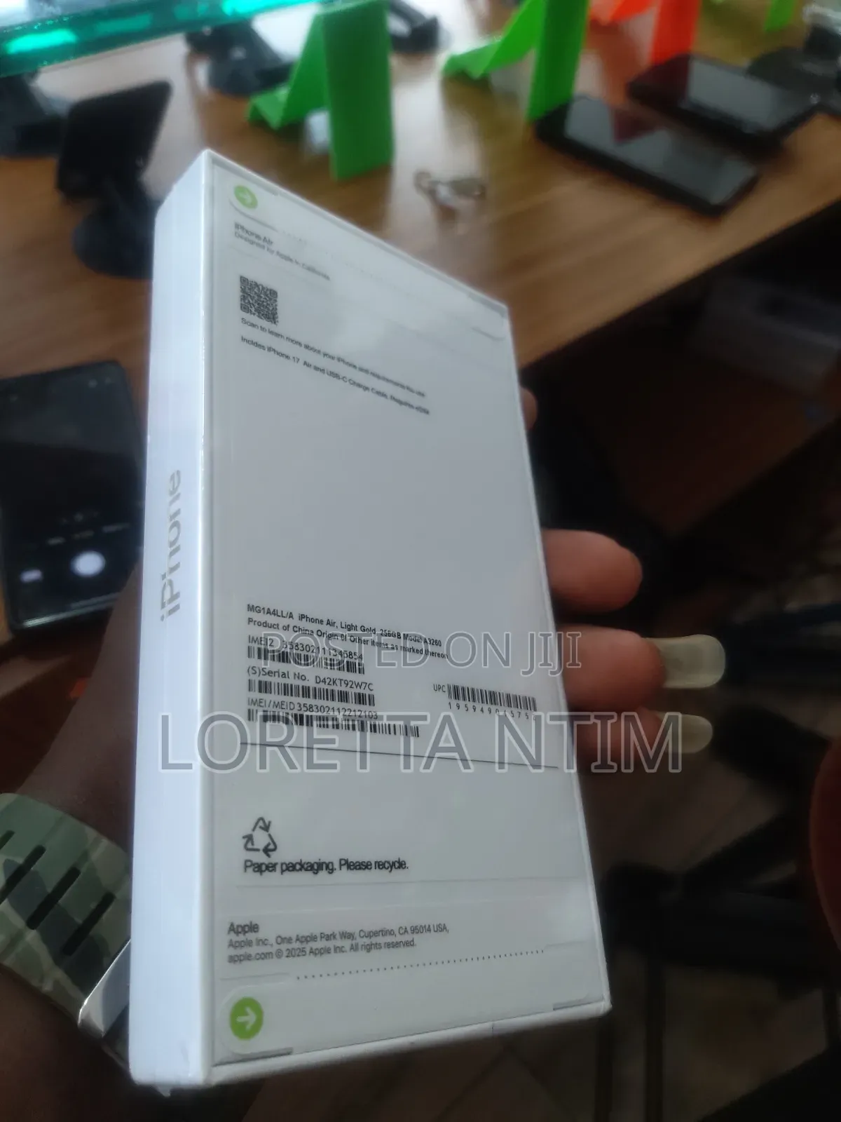 New Apple iPhone 16 Pro Max 256 GB Gold