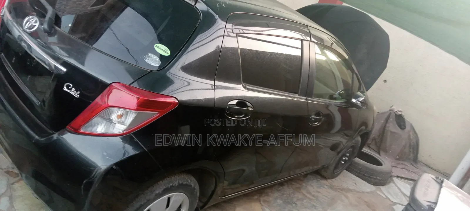 Toyota Vitz 2013 Black