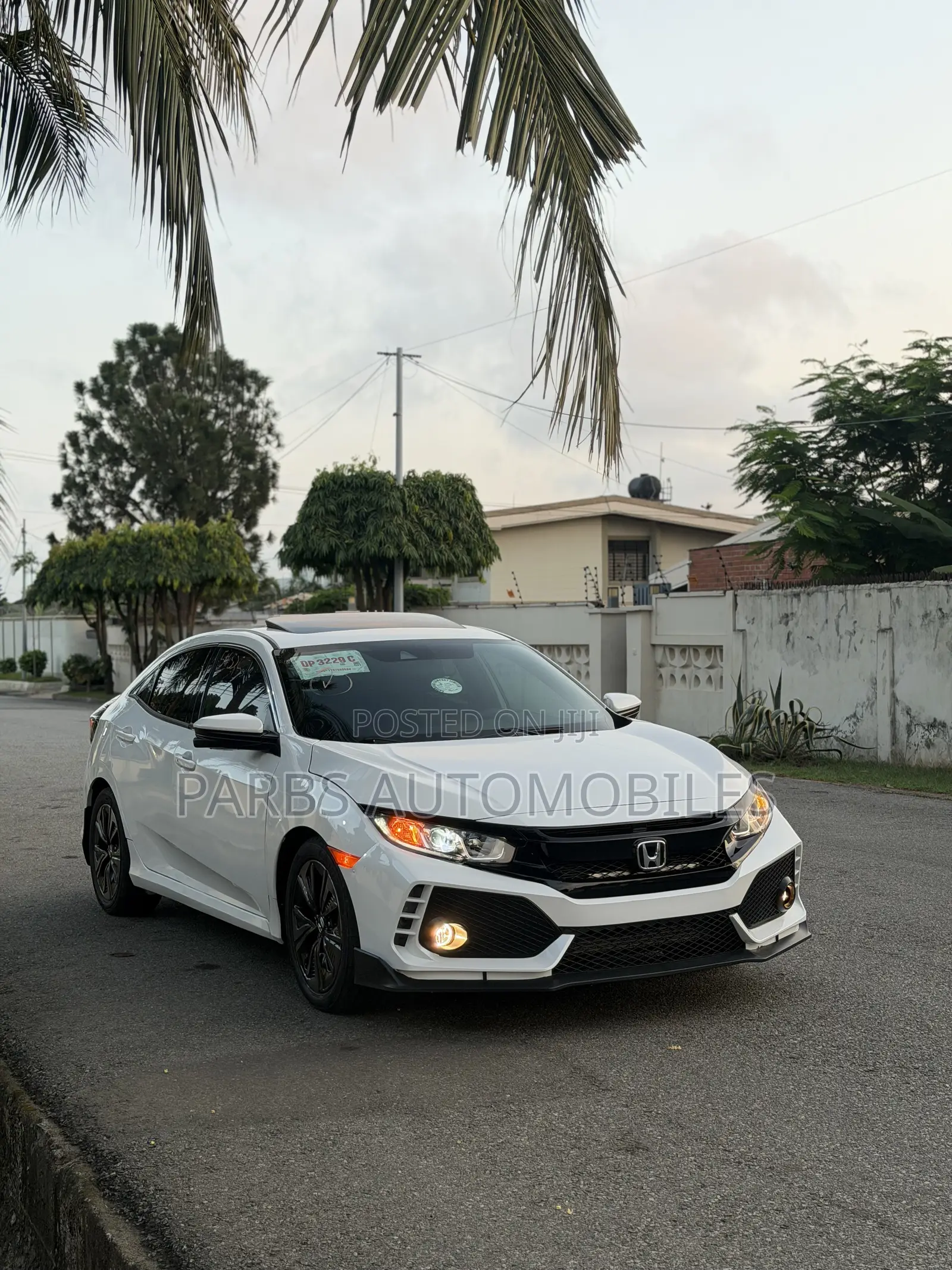 Honda Civic EX Hatchback 2019 White