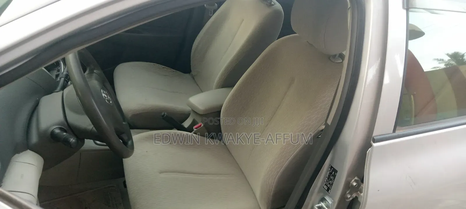 Toyota Belta 2012 Silver