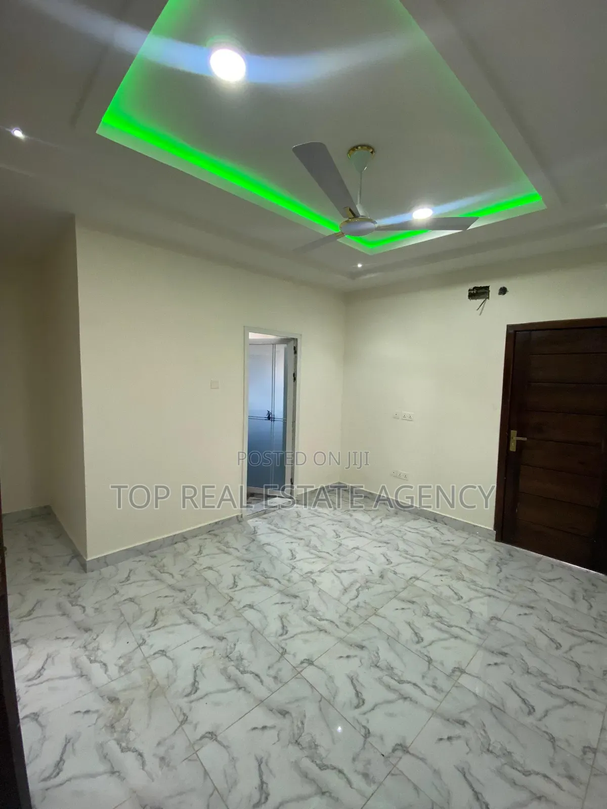 2bdrm Apartment in Ablekuma Odumasi, Manhean for rent