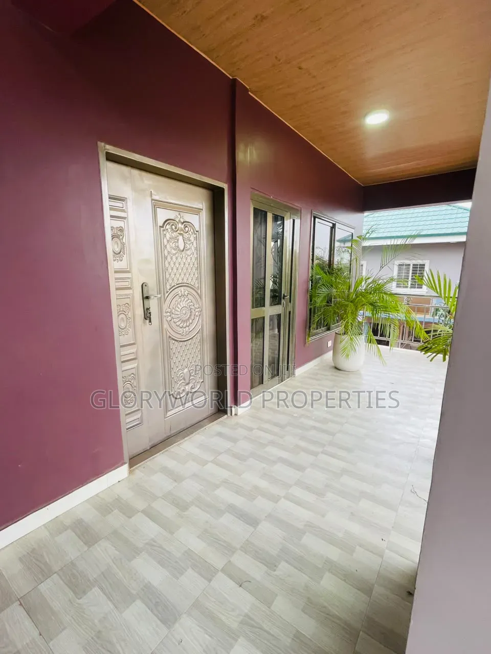 3bdrm Duplex in Baatsona Total for rent