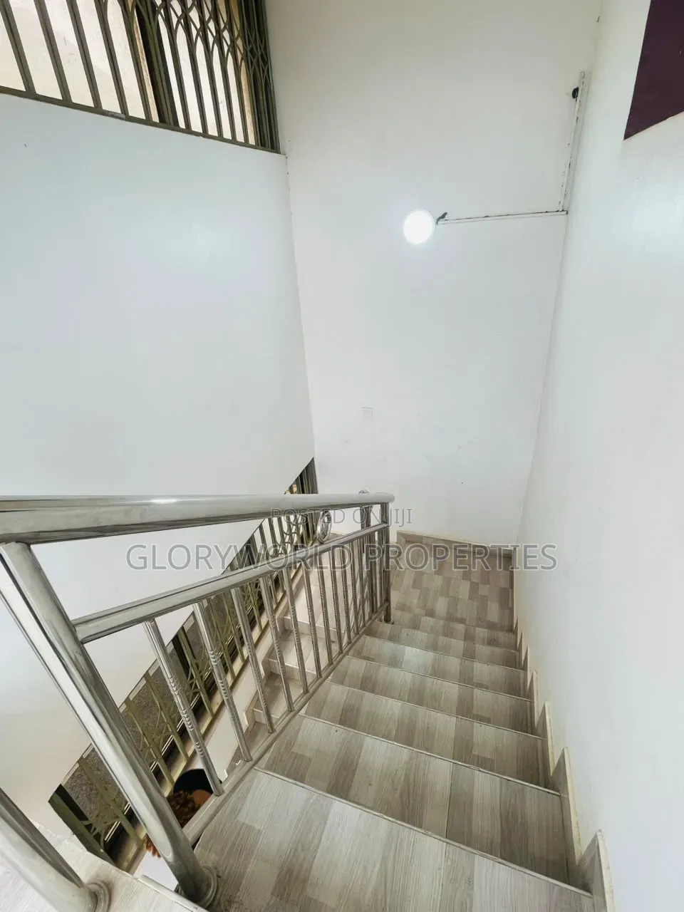 3bdrm Duplex in Baatsona Total for rent