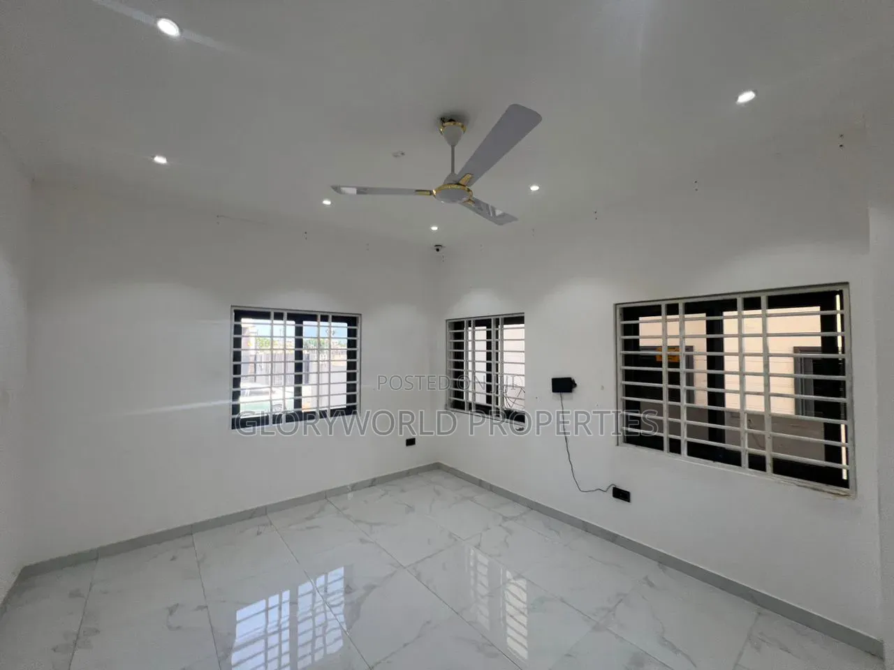 2bdrm Duplex in Tseaddo for rent
