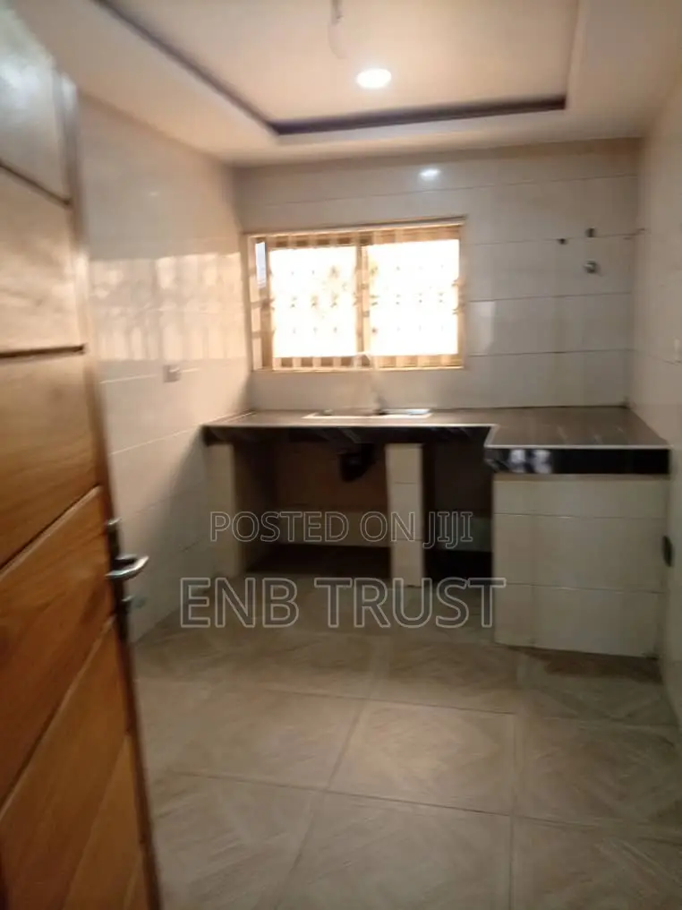 2bdrm Apartment in Chantan, Mile 7 for rent