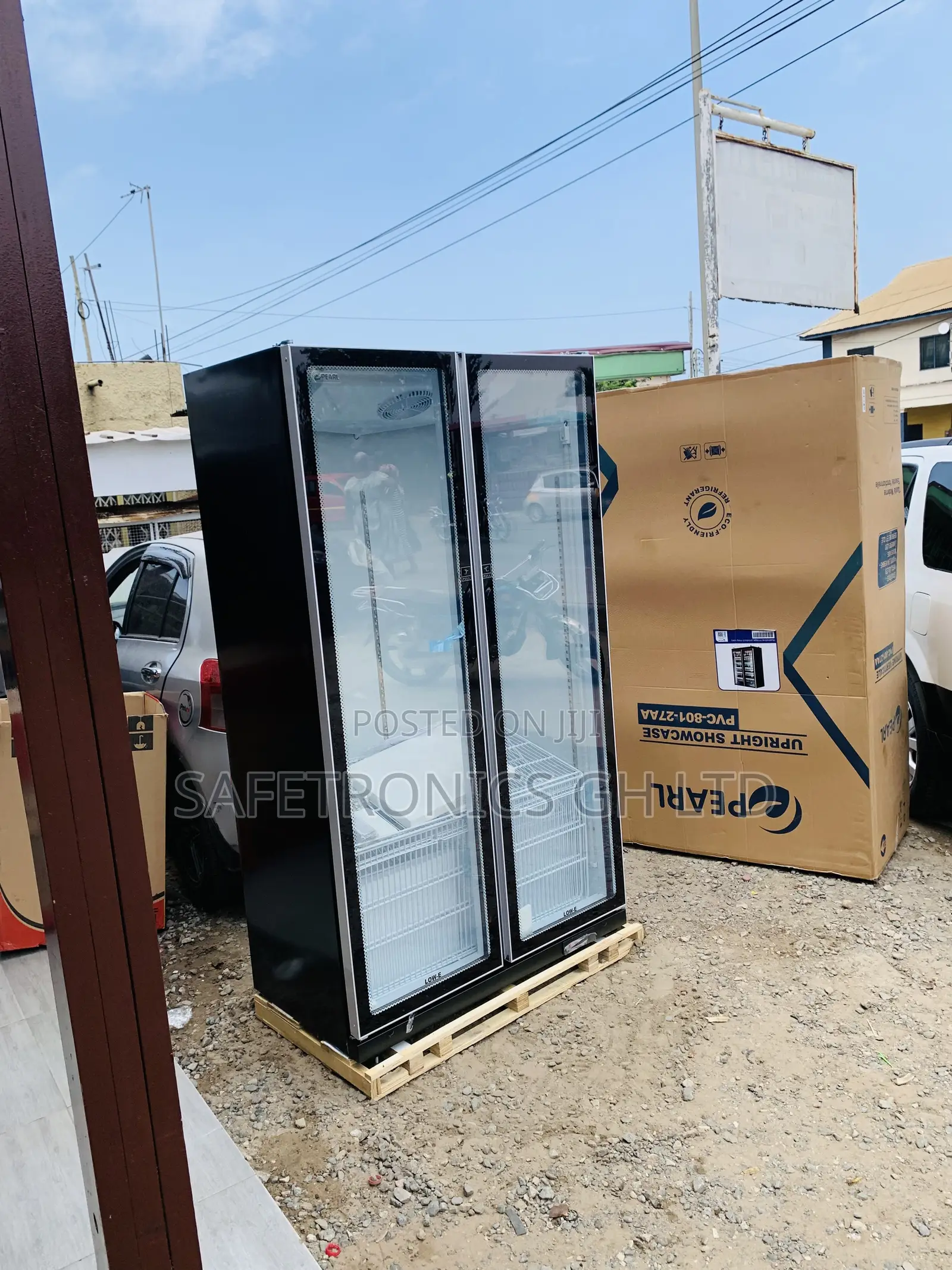 Perfect PVC-801-27AA Pearl 690-Liter 2Door Glass Display Fridge