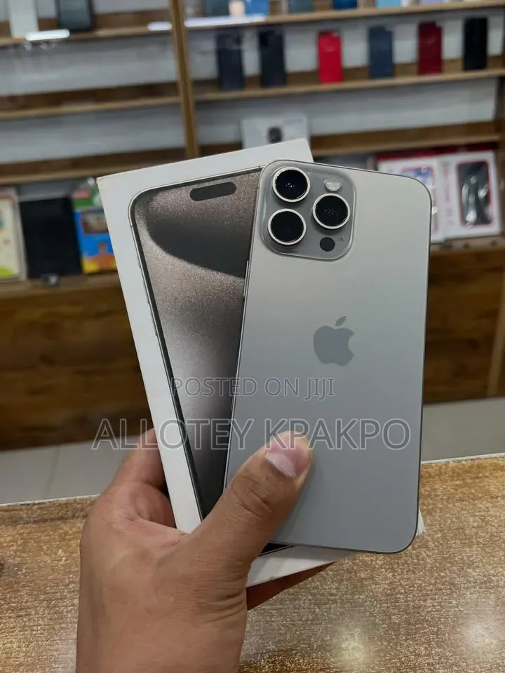 Apple iPhone 15 Pro Max 256 GB Silver