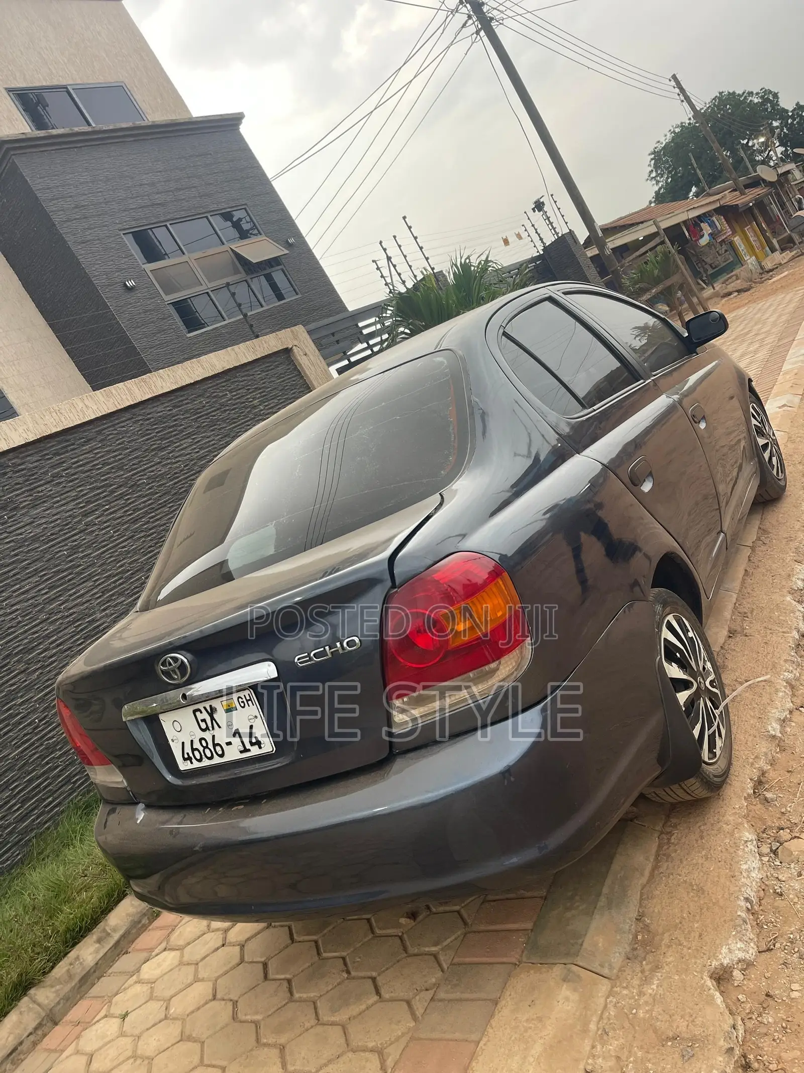 Toyota Echo Sedan 2005 Gray