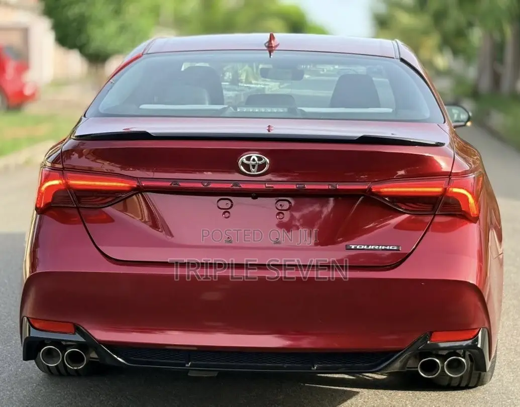 Toyota Avalon Touring FWD Sedan (3.5L V6 8A) 2019 Red