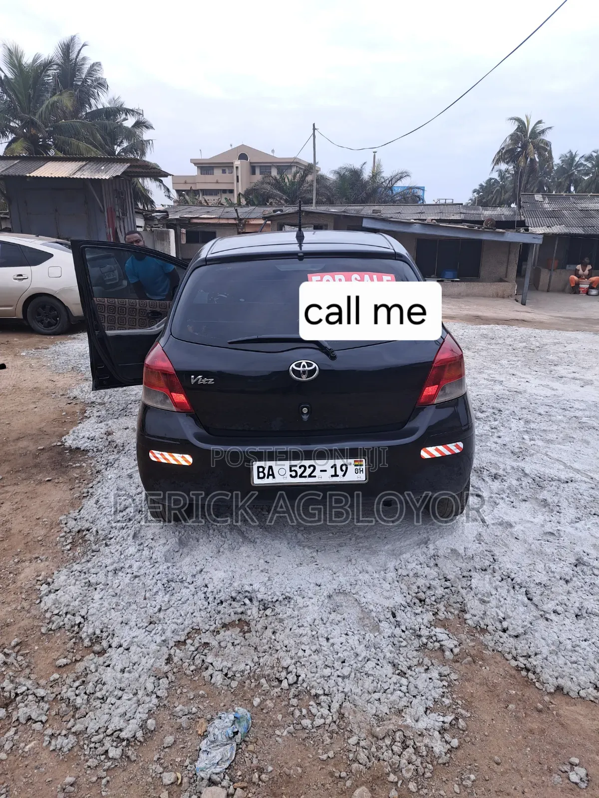 Toyota Vitz 2010 Black