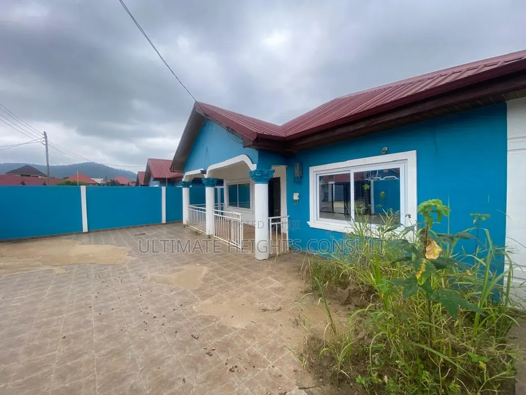 3bdrm House in Franko Estates, Amasaman for sale