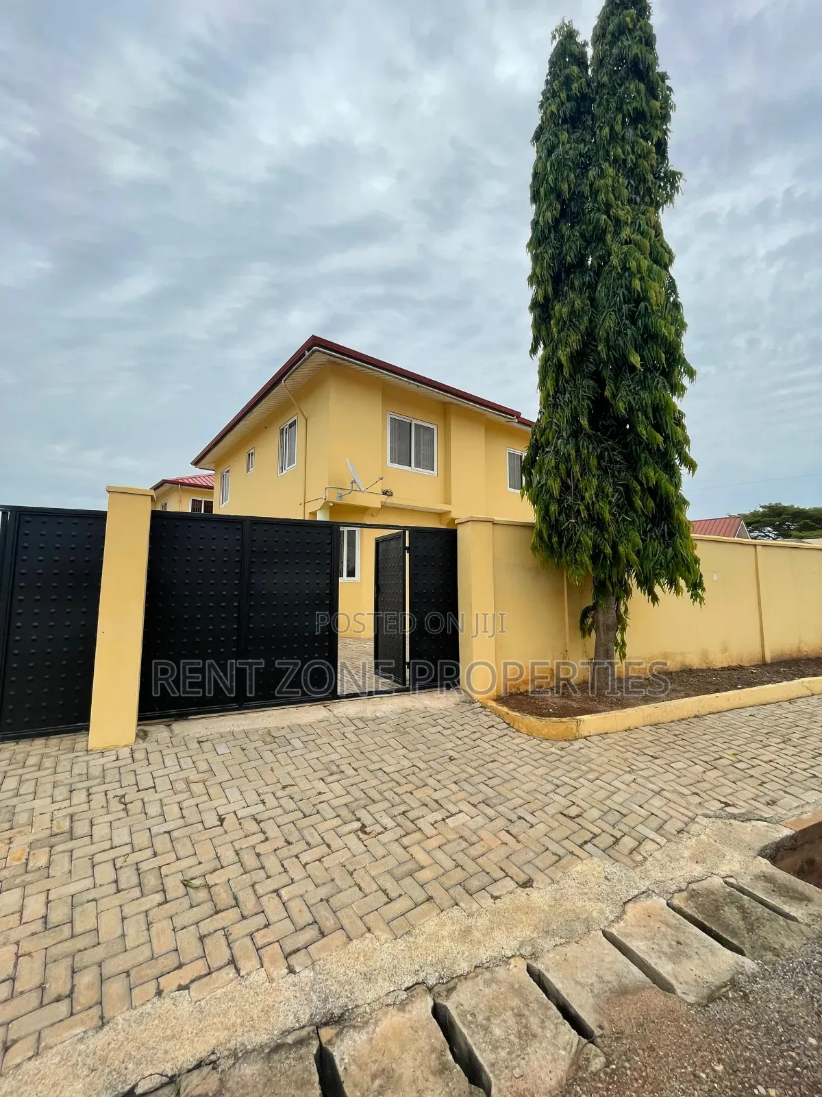 Furnished 4bdrm Maisonette in Achimota for rent