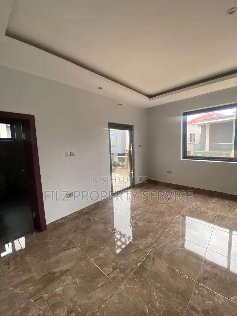 4bdrm House in Kayboat, Parakuo Estate for rent