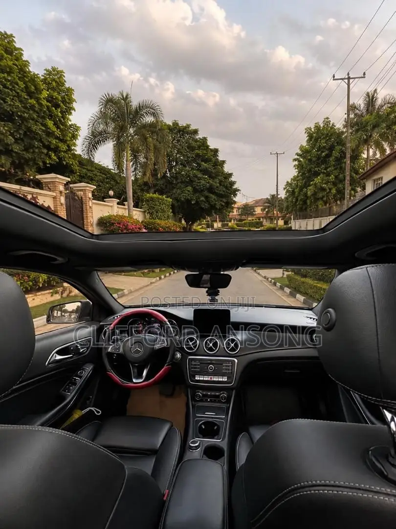 Mercedes-Benz GLA 250 2019 Red