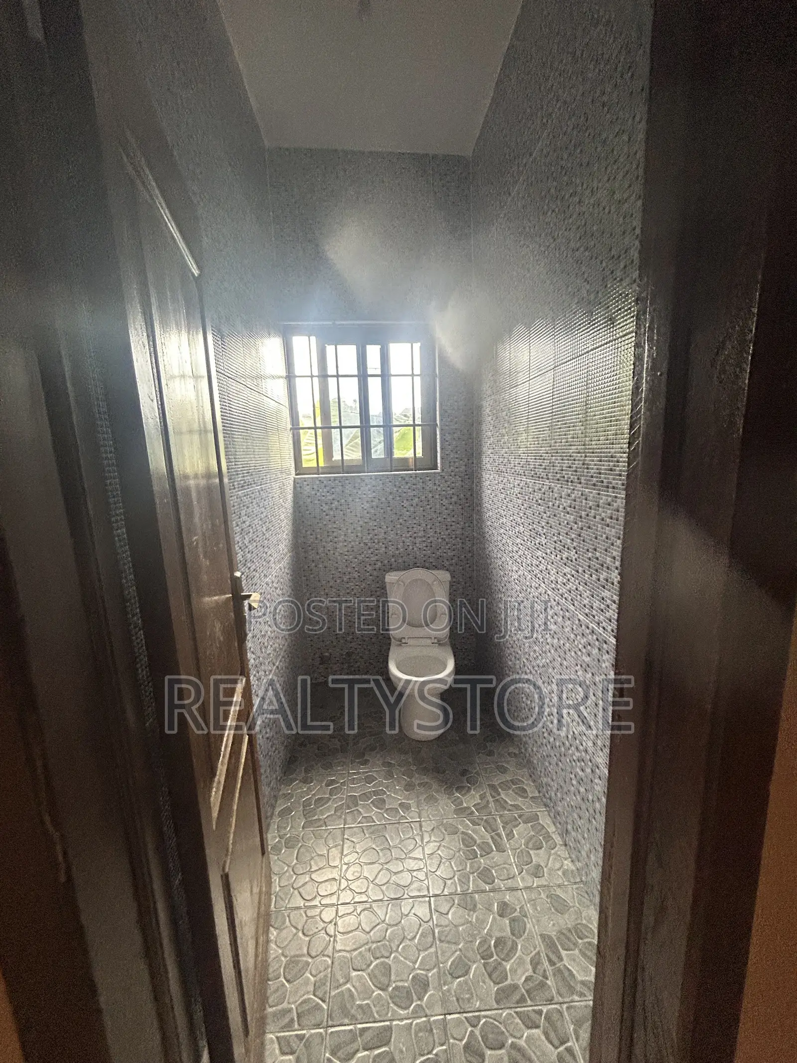 1bdrm Apartment in Abuom Kwabenya, Accra Metropolitan for rent
