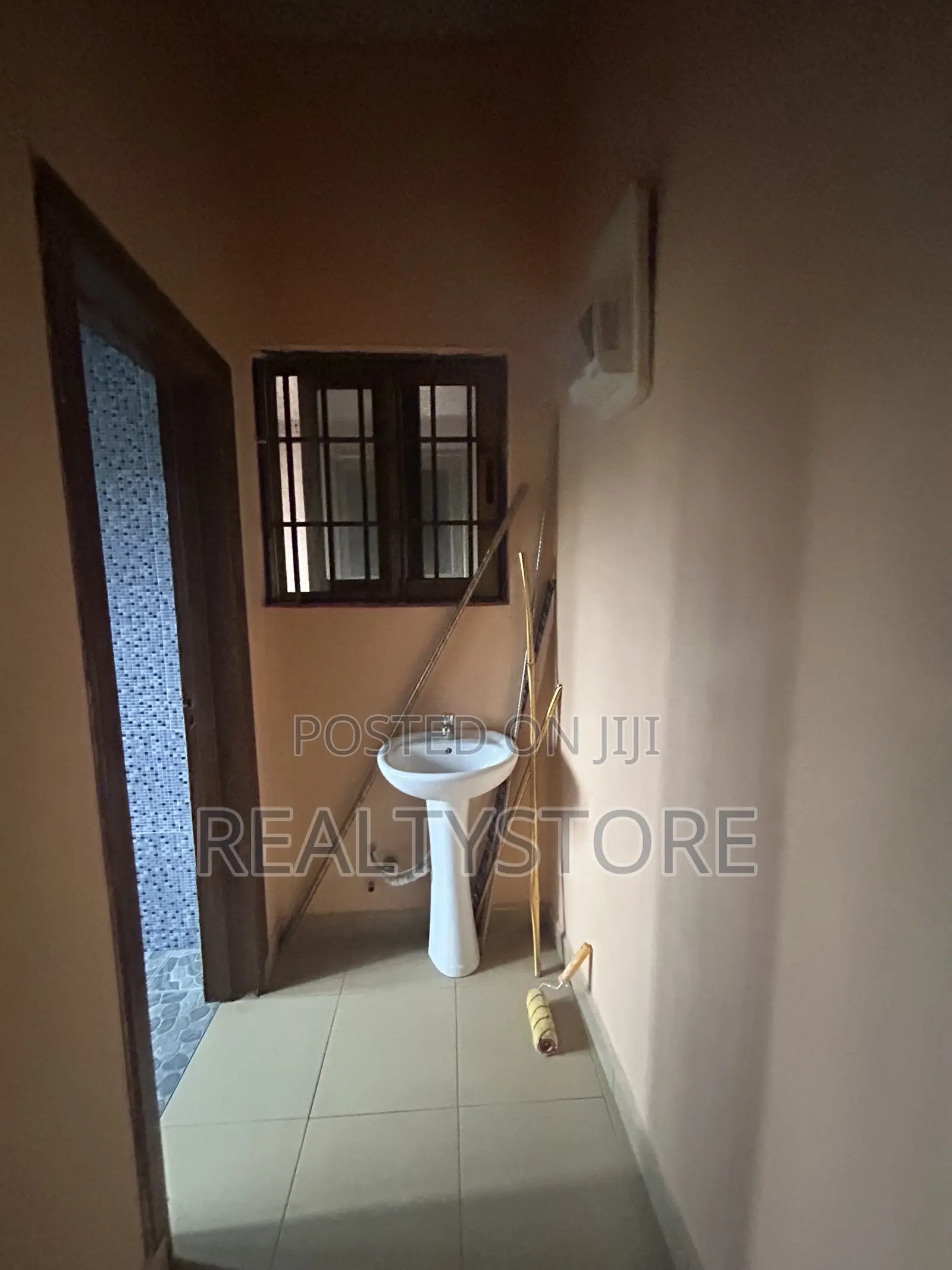 1bdrm Apartment in Abuom Kwabenya, Accra Metropolitan for rent