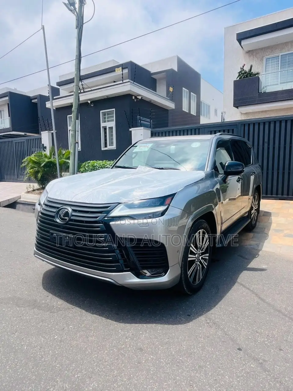 Lexus LX 700h 2025 Burgundy