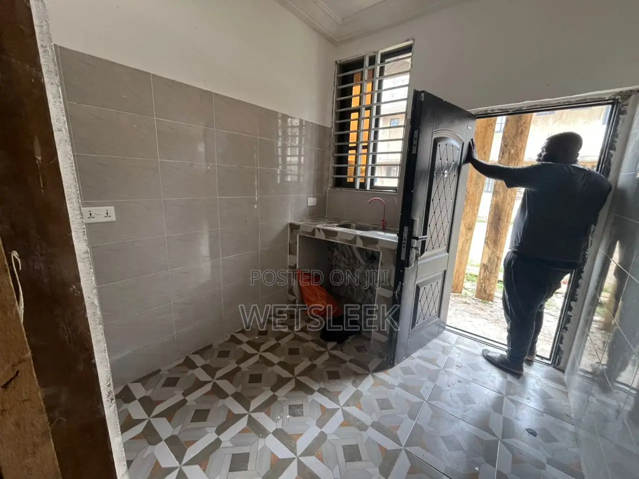 1bdrm Apartment in Lapaz Israel, Nyanmekye for rent