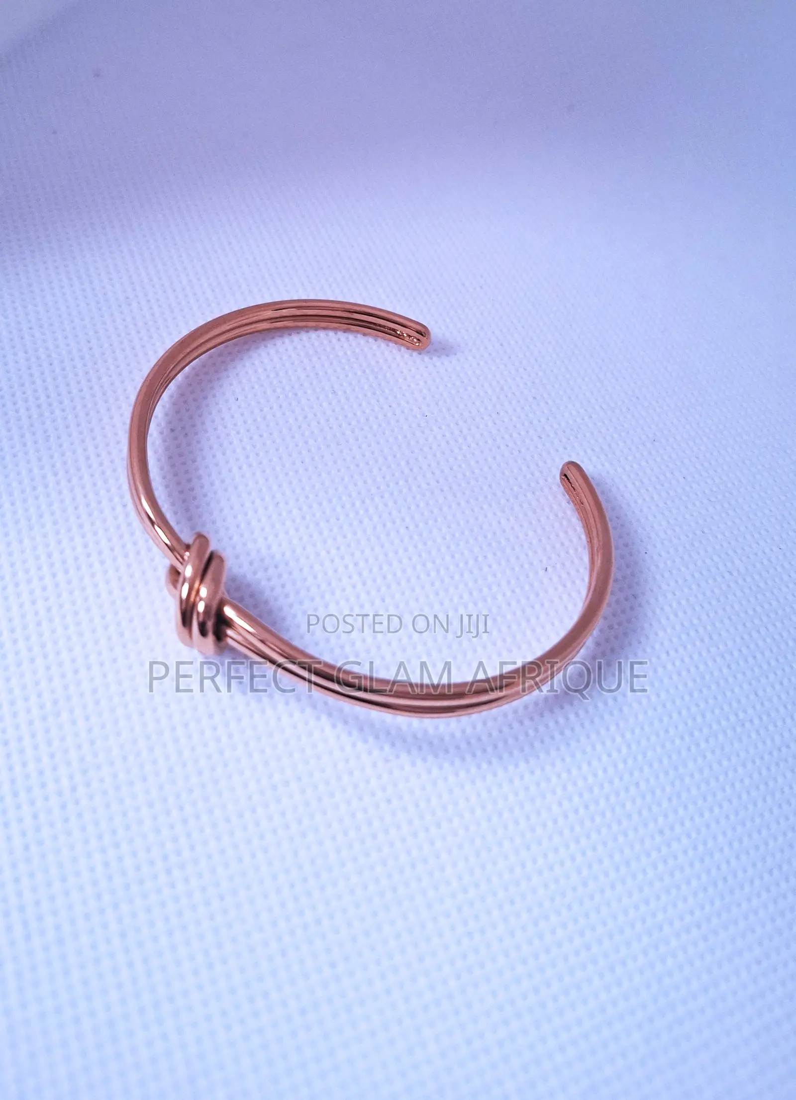 Mid-Knot Bracelet
