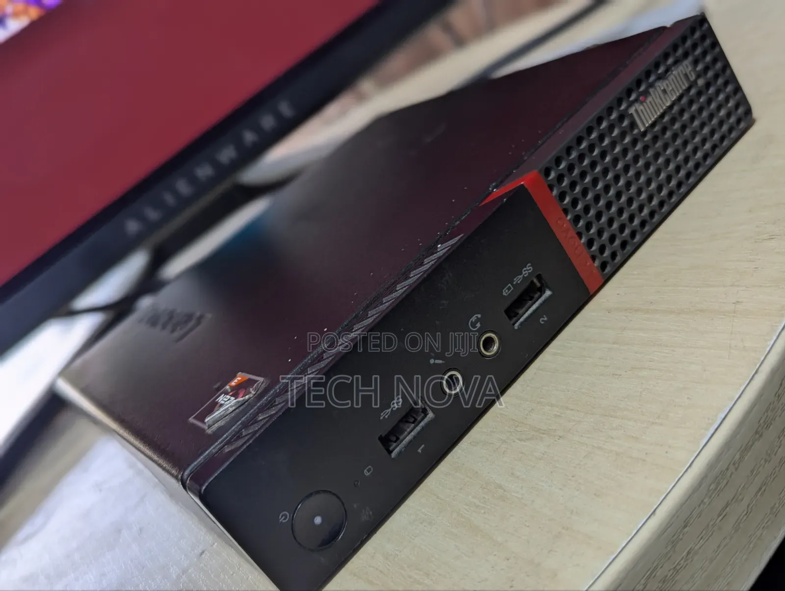 Desktop Computer Lenovo ThinkCentre M715 Tiny 8GB AMD Ryzen 3 SSD 256GB