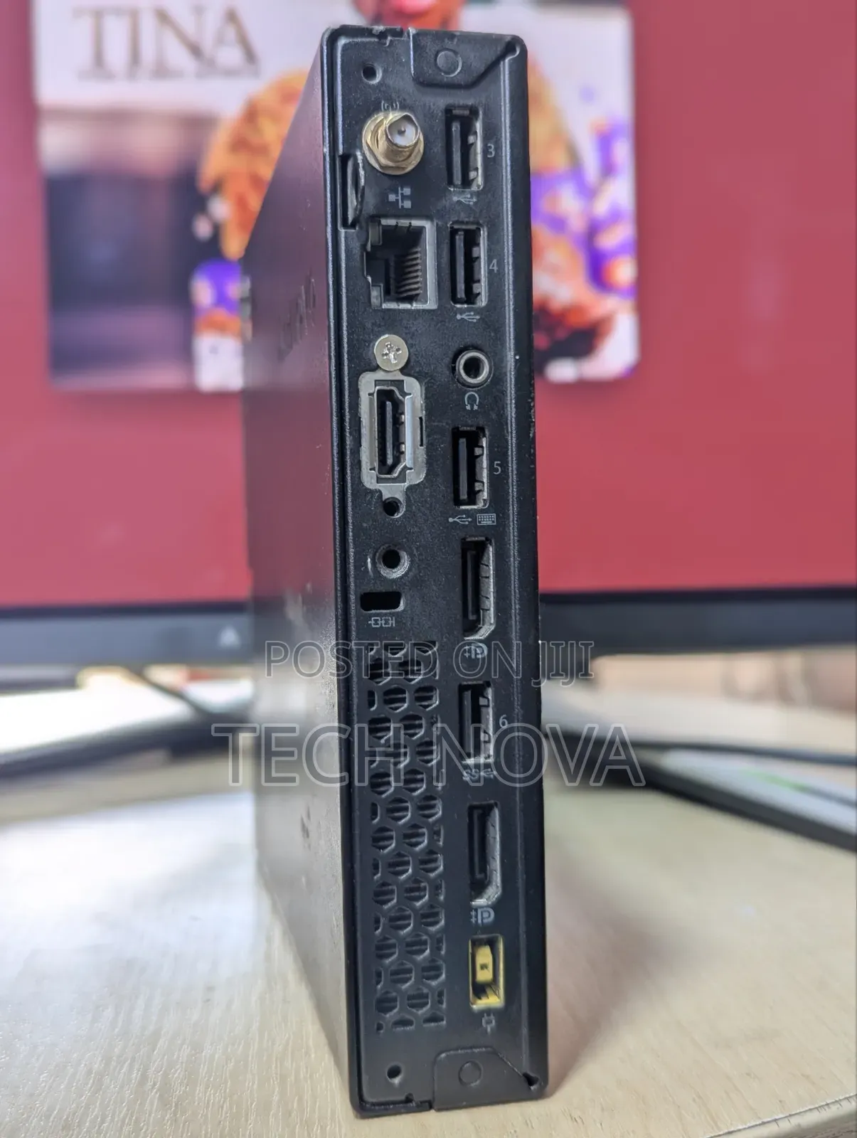 Desktop Computer Lenovo ThinkCentre M715 Tiny 8GB AMD Ryzen 3 SSD 256GB