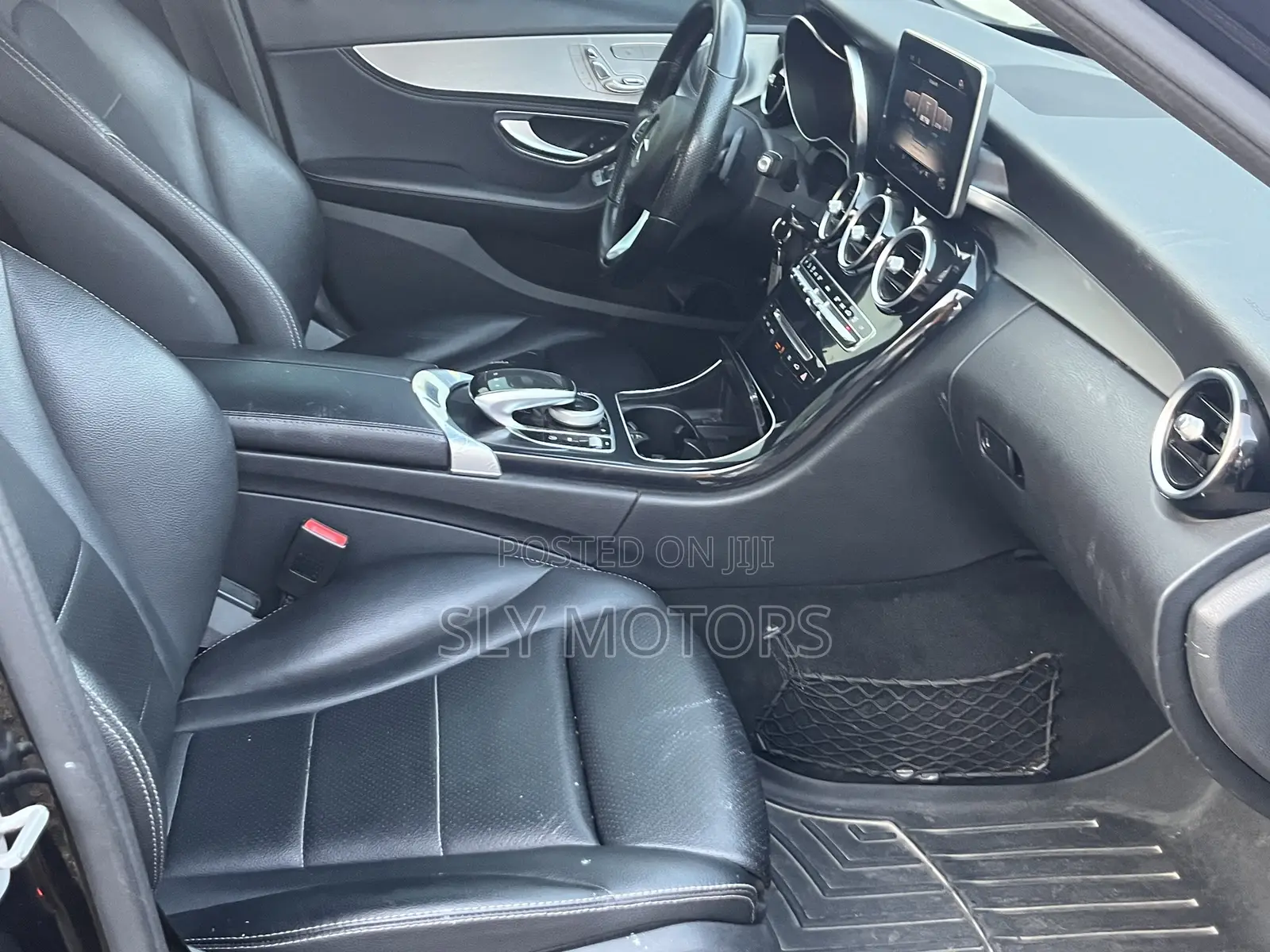 Mercedes-Benz C400 4Matic AWD Sedan (3.0L V6 7A) 2015 Black